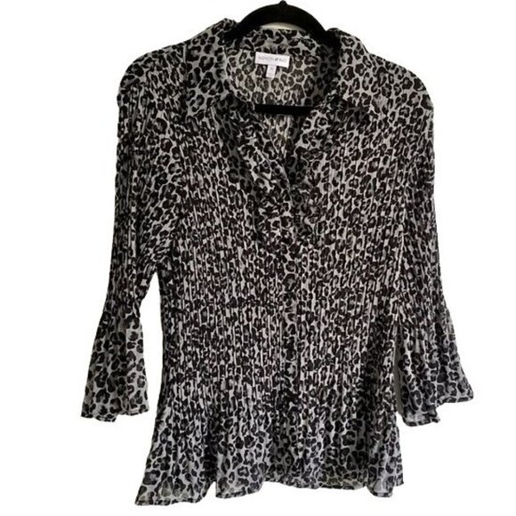 Fashion Bug Animal Print Top with Bell Sleeves Medium - Picture 2 of 9